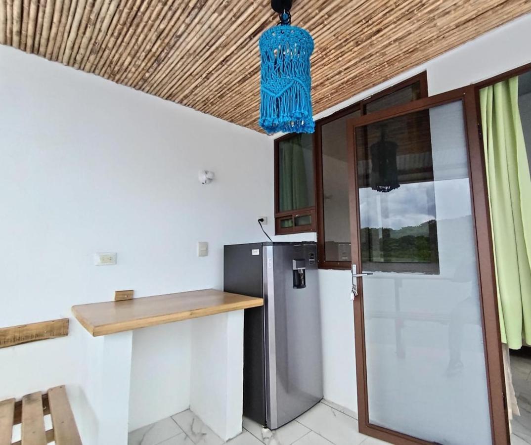 Hotel Pura Natura Riverside Тортугеро Экстерьер фото