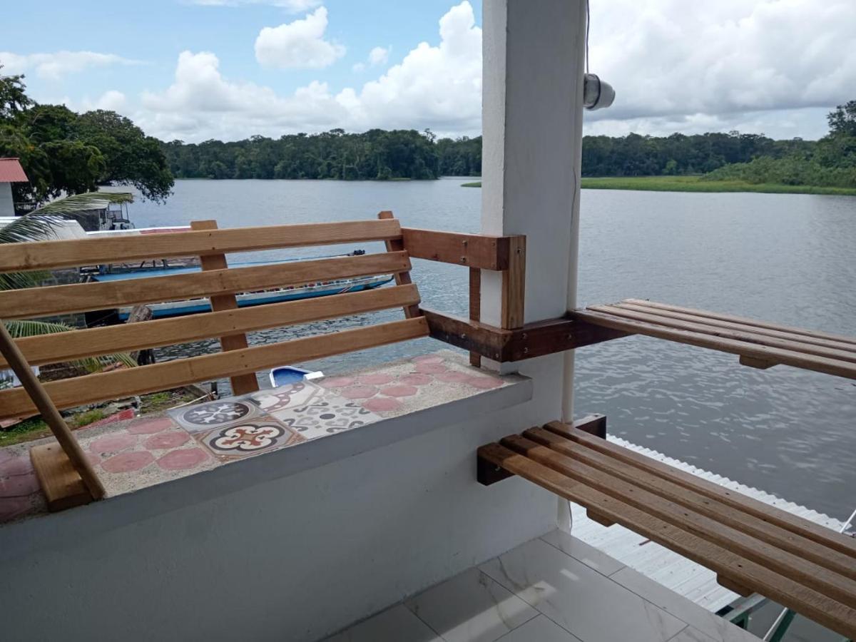 Hotel Pura Natura Riverside Тортугеро Экстерьер фото